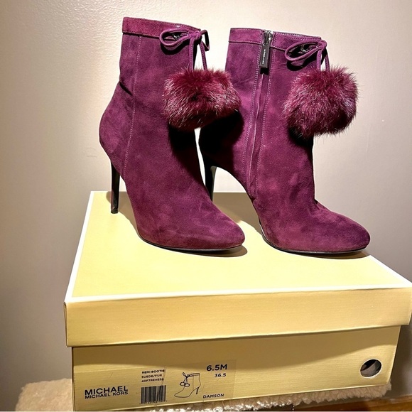 Michael Kors suede Remi boot in Damson/purple size 6.5 with stilletto heel EUC!! - Picture 2 of 6